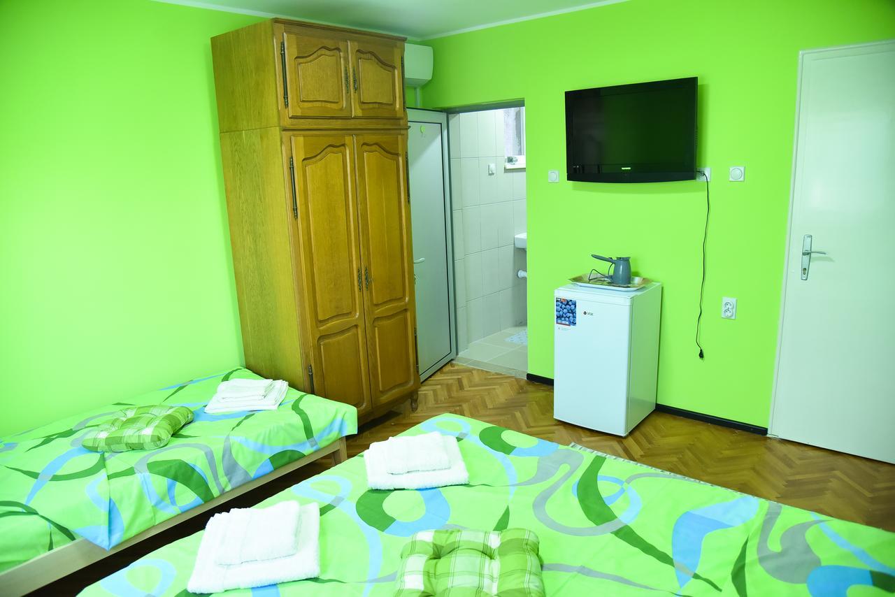Prenociste Pilot Otel Ni Dış mekan fotoğraf